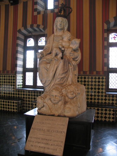 Statue in the loggia
