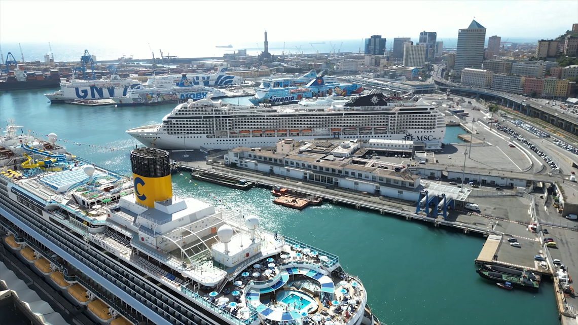 Genova, a luglio e agosto varco portuale dedicato ai passeggeri