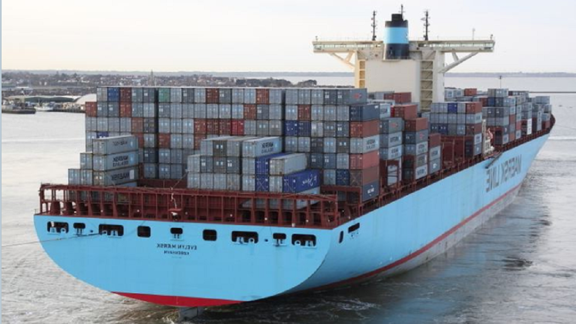 La più grande portacontainer Maersk a PSA Genova Pra'