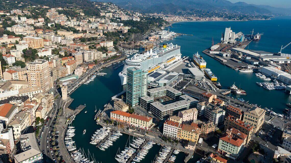 Il Palacrociere di Savona ospita il "Silver Vaccination Day"